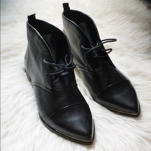 Dolce Vita Black Gala Short Booties size 11